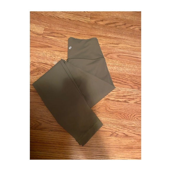 Lulu lemon Wunder Under Leggings - Picture 3 of 6